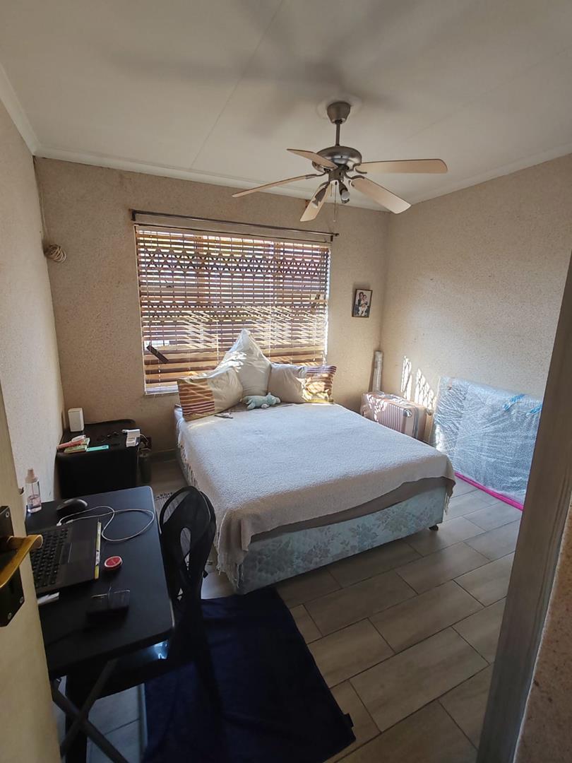 4 Bedroom Property for Sale in The Reeds Gauteng