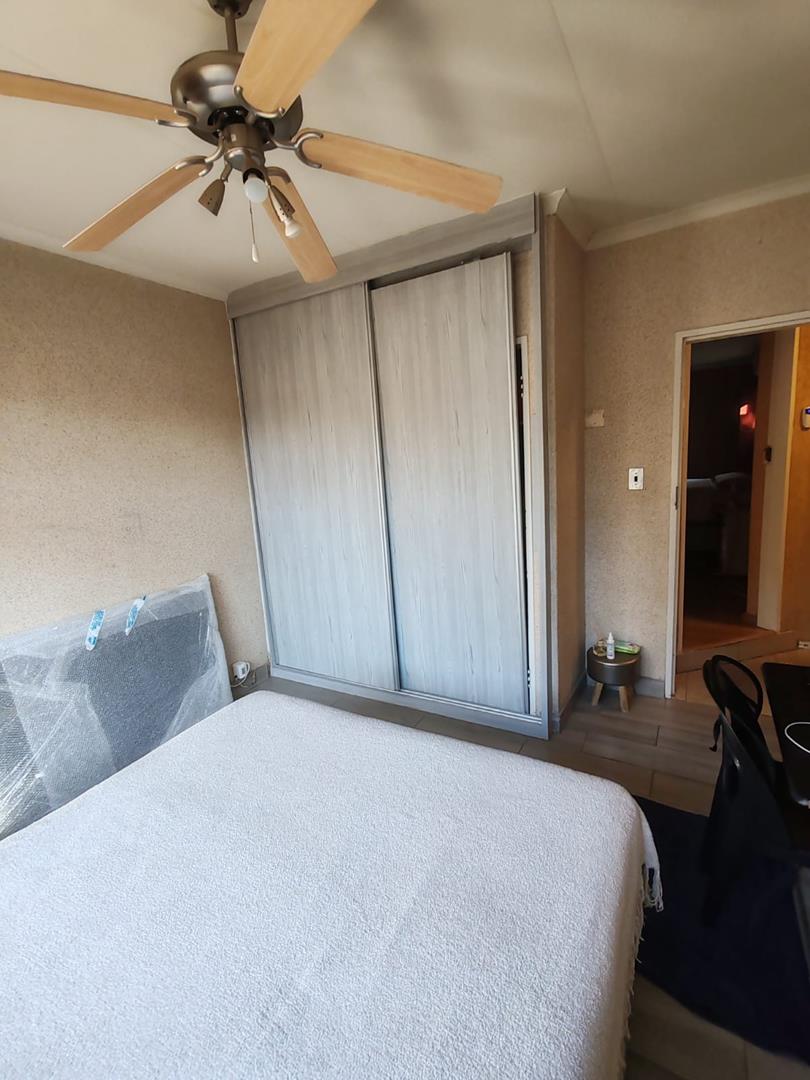 4 Bedroom Property for Sale in The Reeds Gauteng