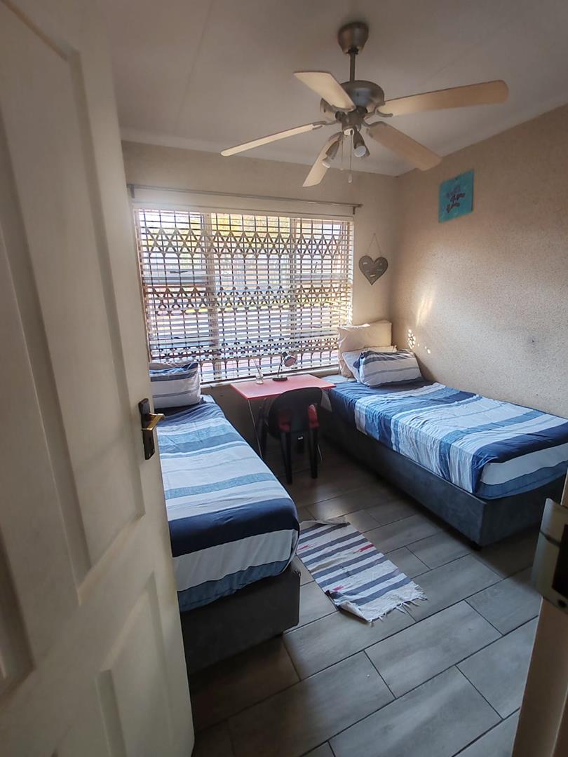 4 Bedroom Property for Sale in The Reeds Gauteng