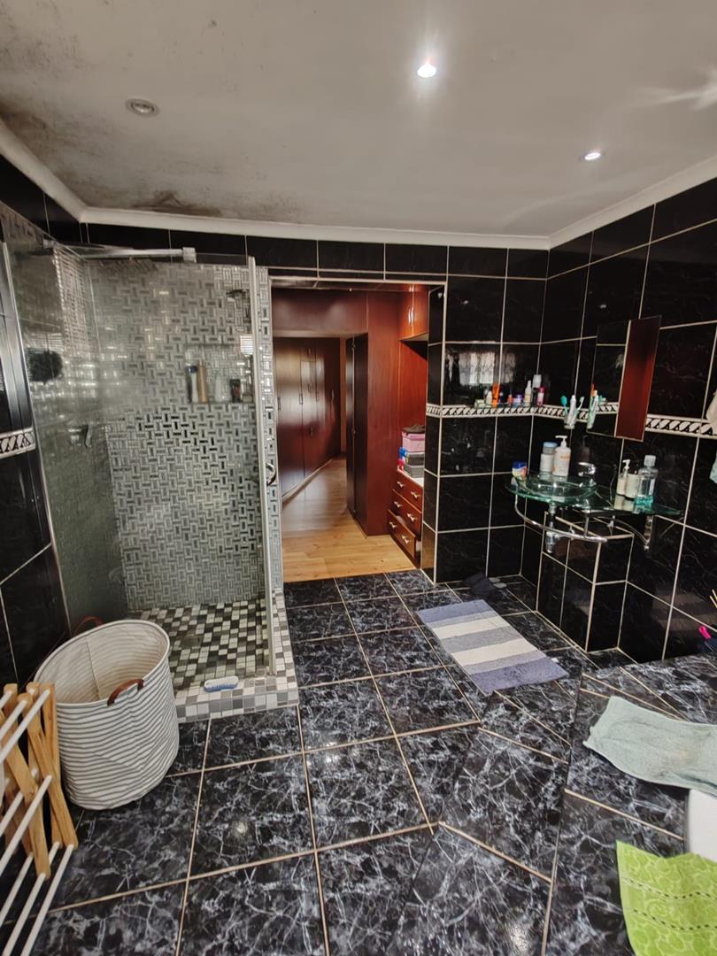 4 Bedroom Property for Sale in The Reeds Gauteng