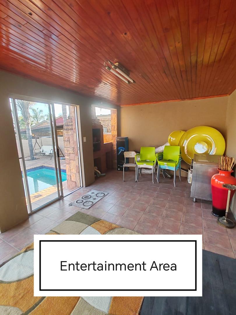 4 Bedroom Property for Sale in The Reeds Gauteng