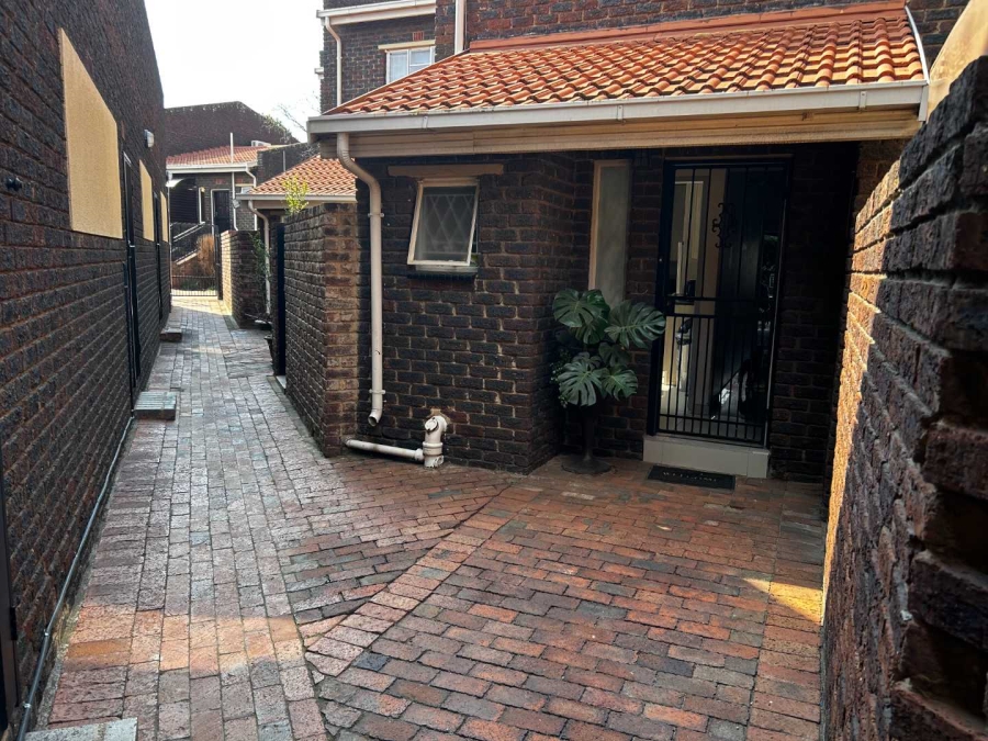 3 Bedroom Property for Sale in Brackenhurst Gauteng