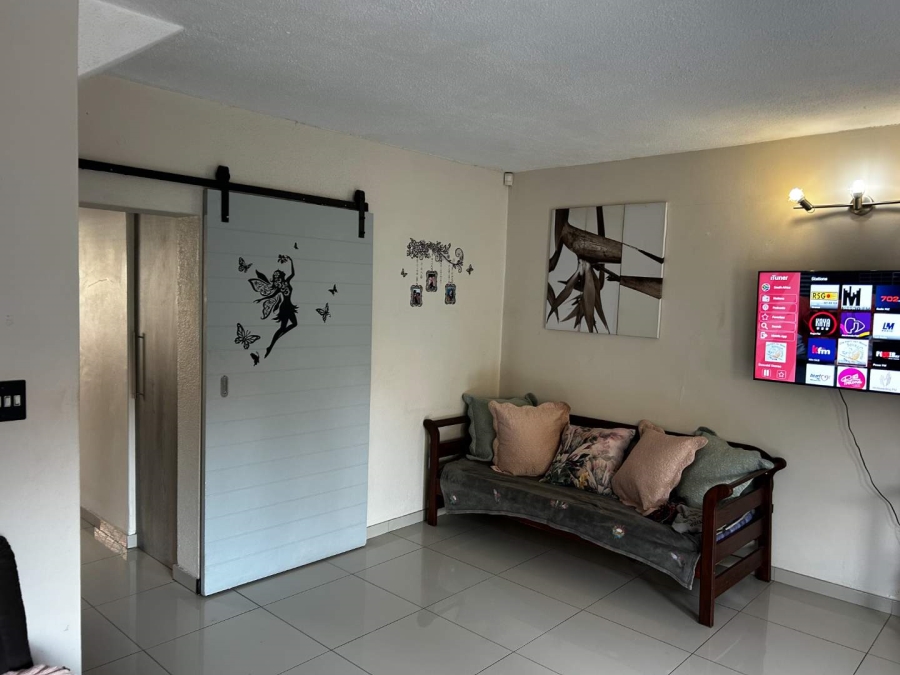 3 Bedroom Property for Sale in Brackenhurst Gauteng