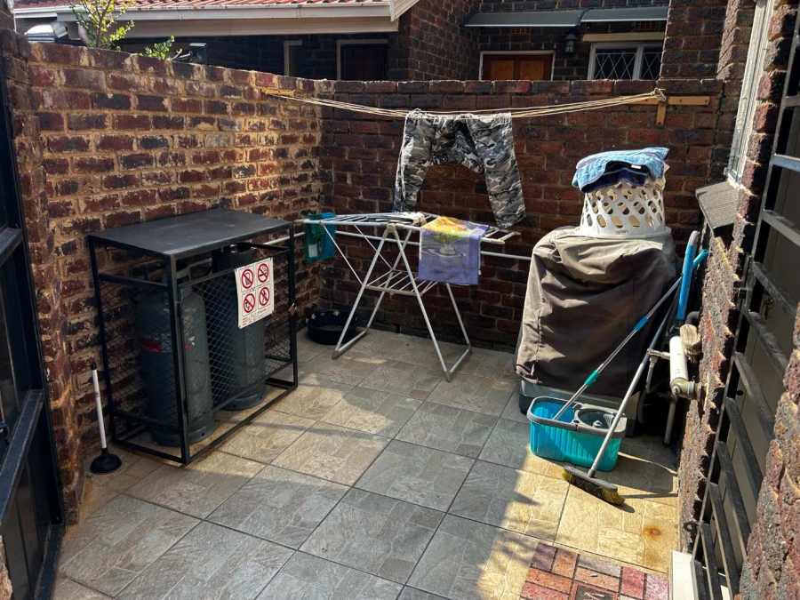 3 Bedroom Property for Sale in Brackenhurst Gauteng
