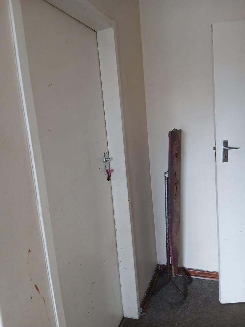 1 Bedroom Property for Sale in Dersley Gauteng