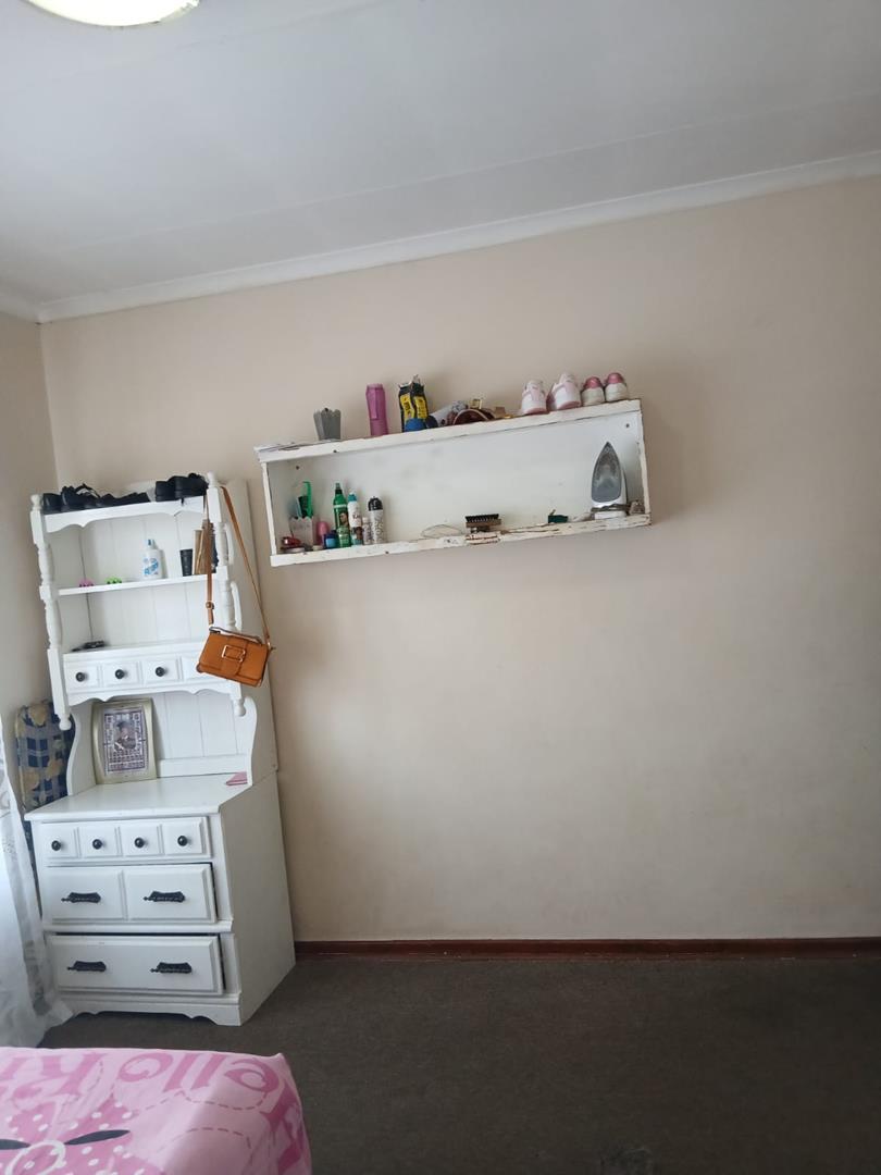 1 Bedroom Property for Sale in Dersley Gauteng