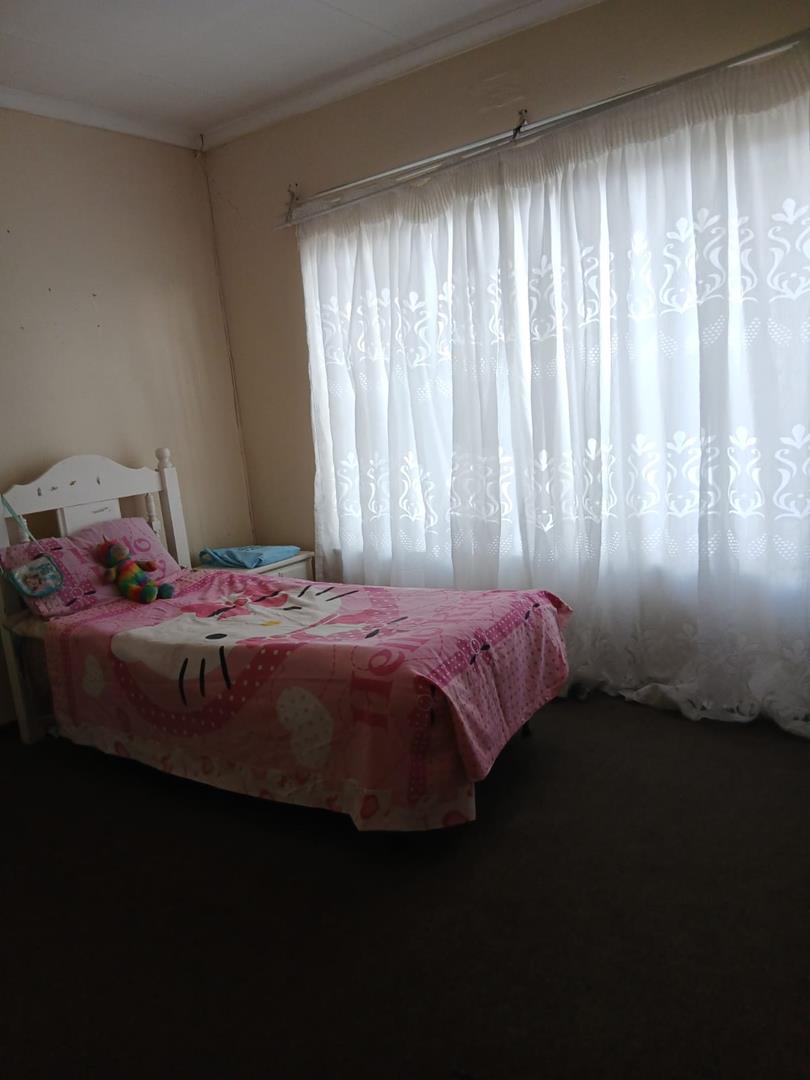 1 Bedroom Property for Sale in Dersley Gauteng