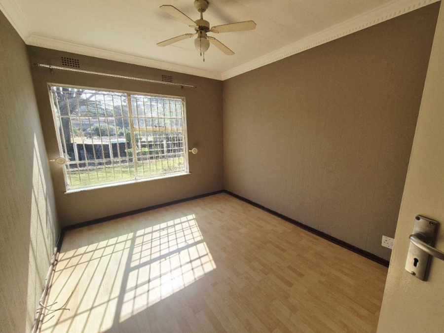 3 Bedroom Property for Sale in Corlett Gardens Gauteng