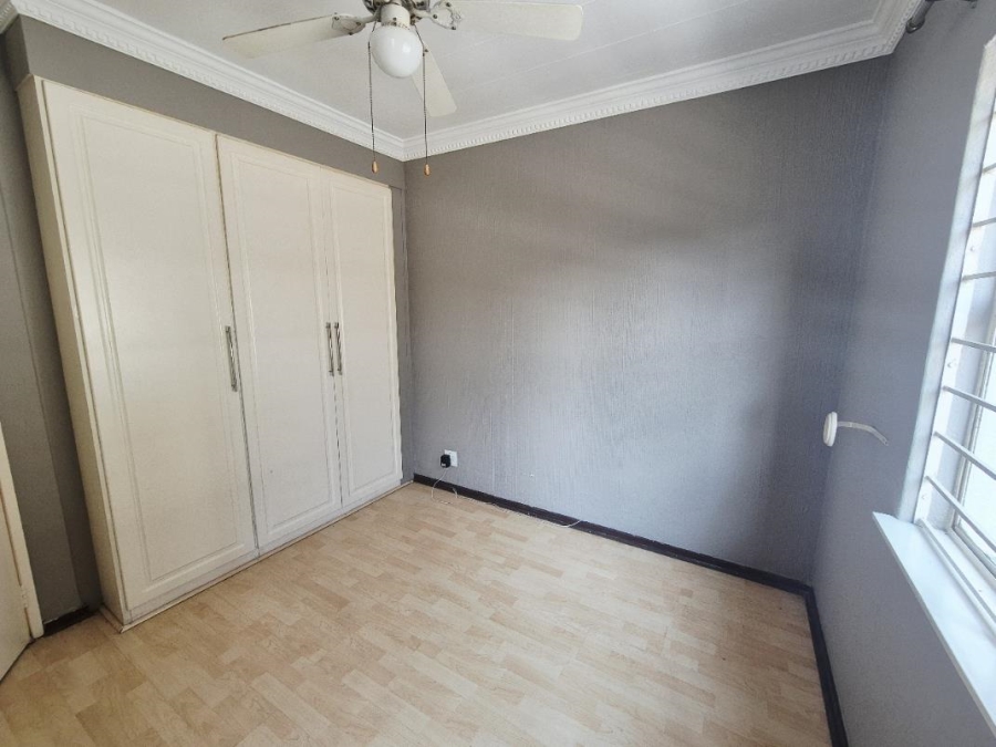 3 Bedroom Property for Sale in Corlett Gardens Gauteng