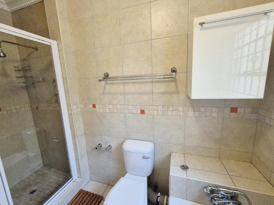 3 Bedroom Property for Sale in Corlett Gardens Gauteng