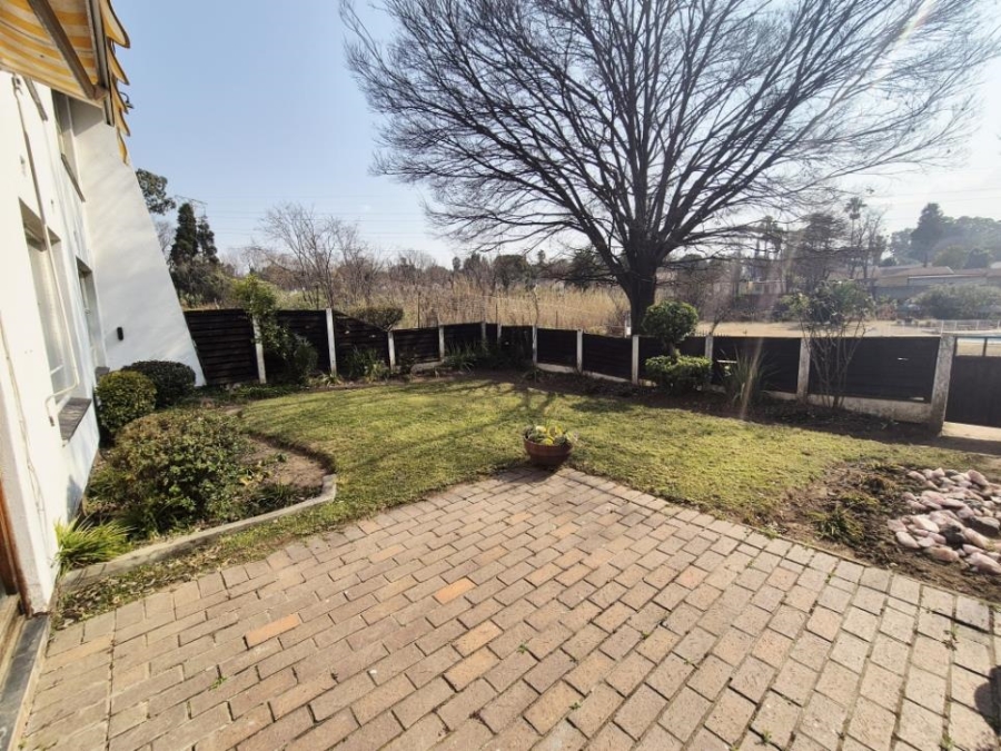 3 Bedroom Property for Sale in Corlett Gardens Gauteng