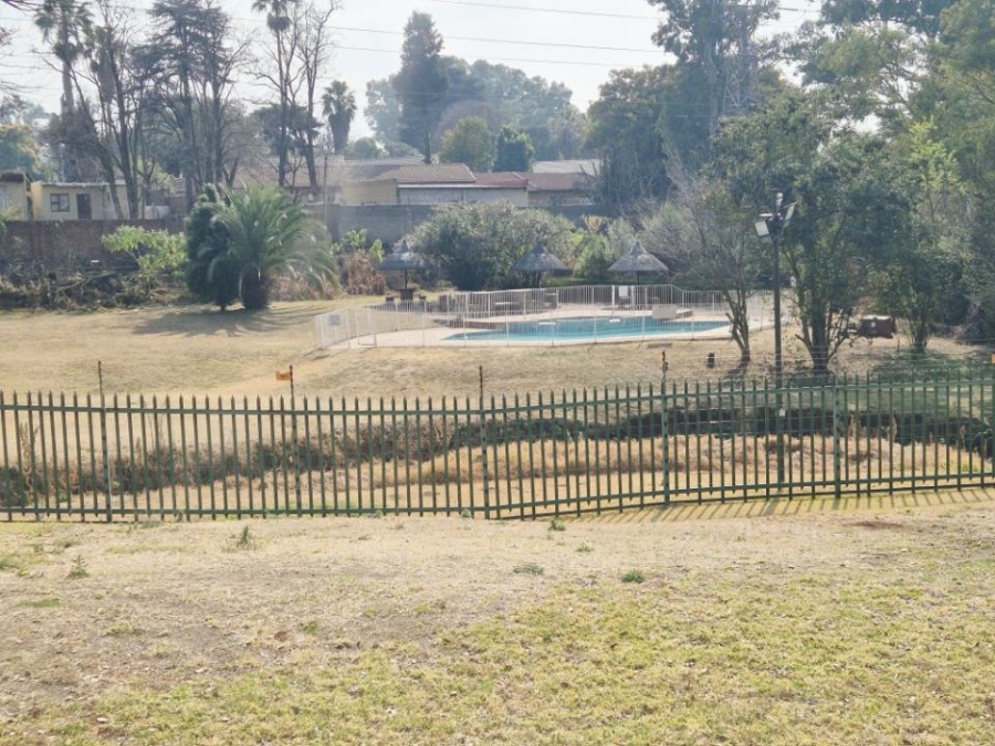 3 Bedroom Property for Sale in Corlett Gardens Gauteng