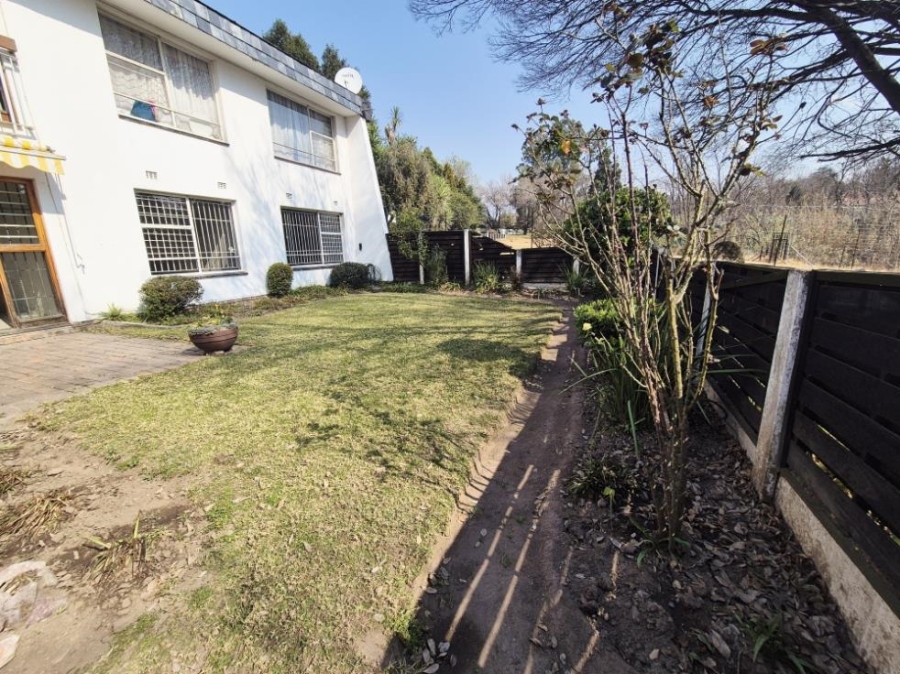 3 Bedroom Property for Sale in Corlett Gardens Gauteng
