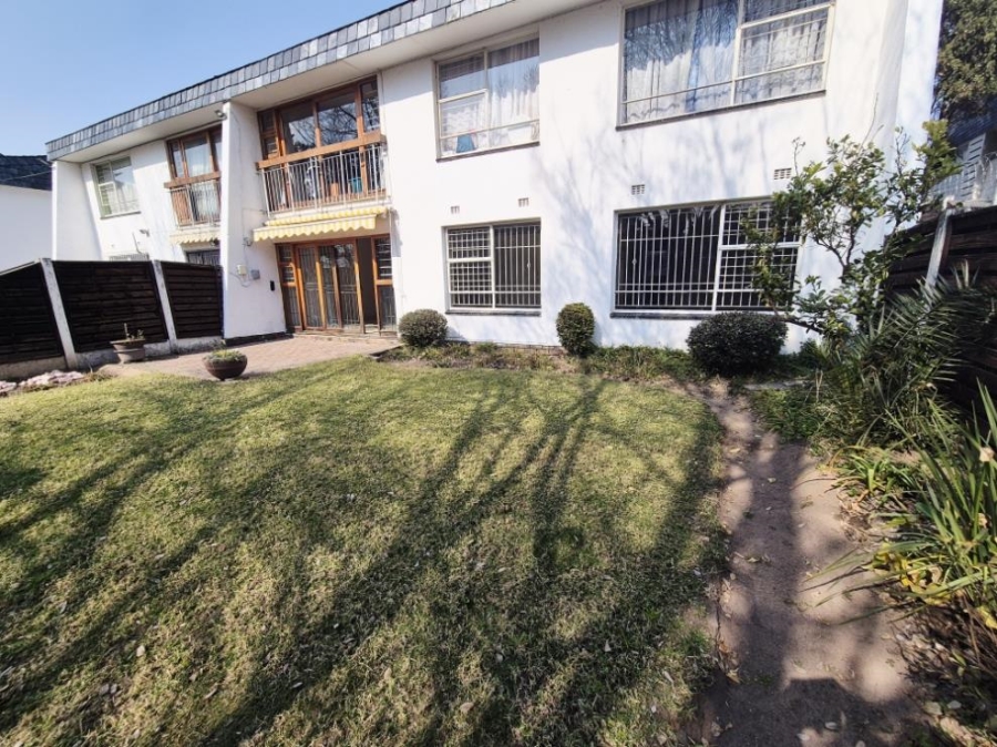 3 Bedroom Property for Sale in Corlett Gardens Gauteng