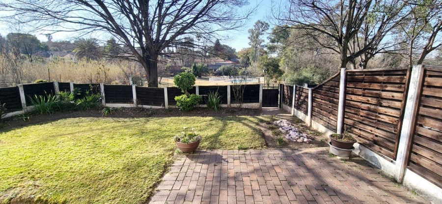 3 Bedroom Property for Sale in Corlett Gardens Gauteng