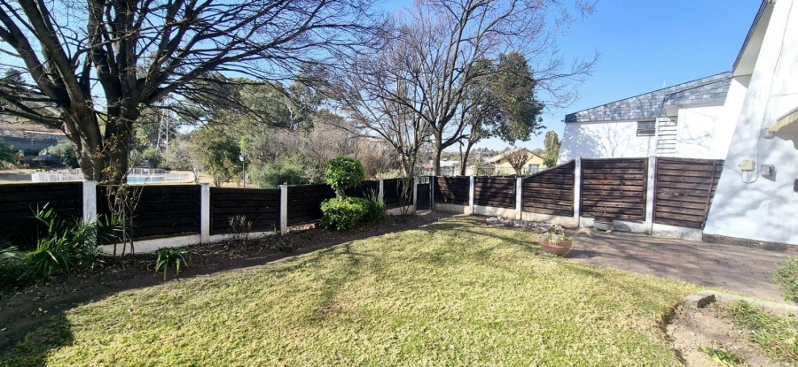 3 Bedroom Property for Sale in Corlett Gardens Gauteng