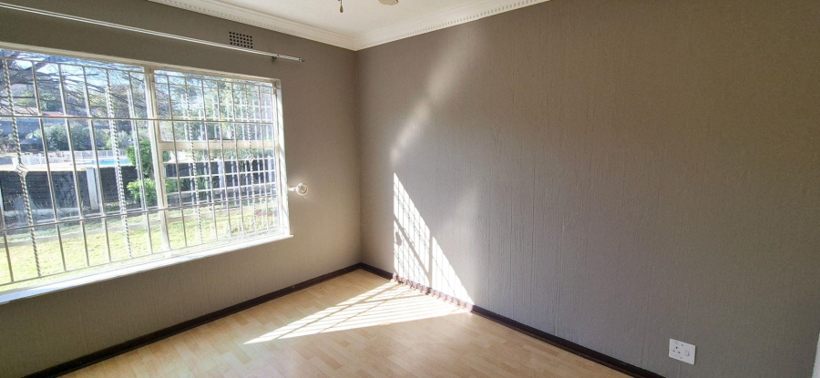 3 Bedroom Property for Sale in Corlett Gardens Gauteng