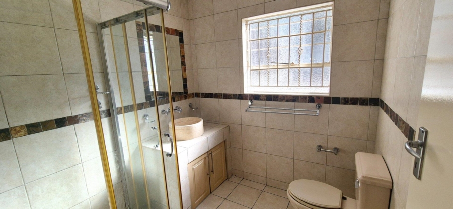 3 Bedroom Property for Sale in Corlett Gardens Gauteng