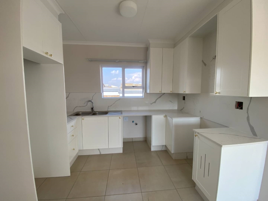 2 Bedroom Property for Sale in Buhle Park Gauteng