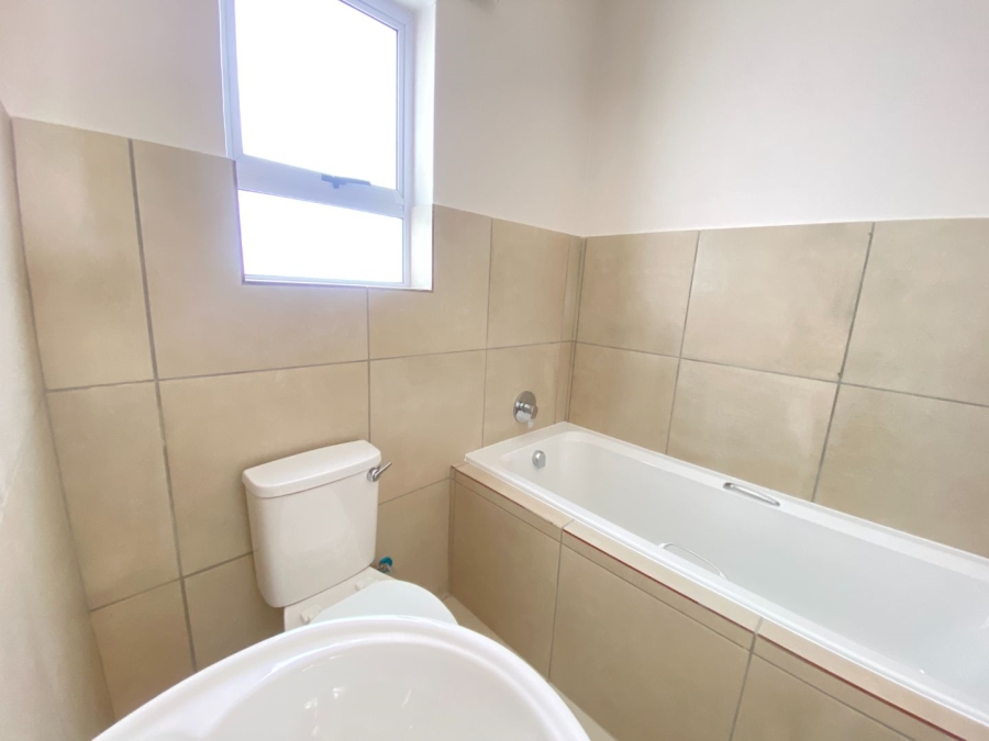 2 Bedroom Property for Sale in Buhle Park Gauteng