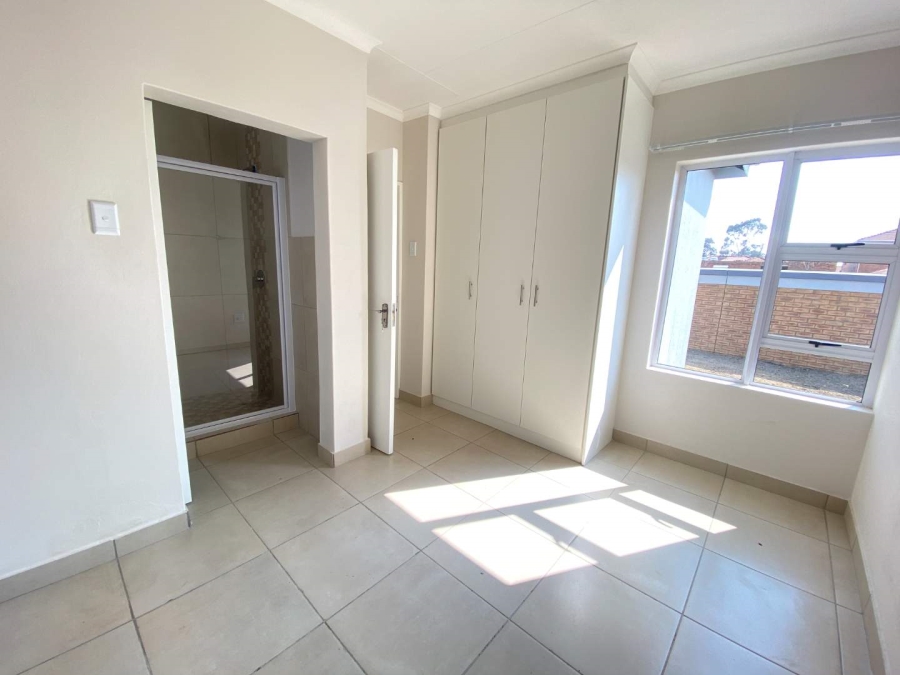 2 Bedroom Property for Sale in Buhle Park Gauteng