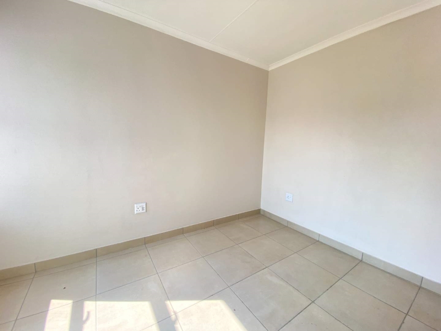 3 Bedroom Property for Sale in Klippoortje Gauteng