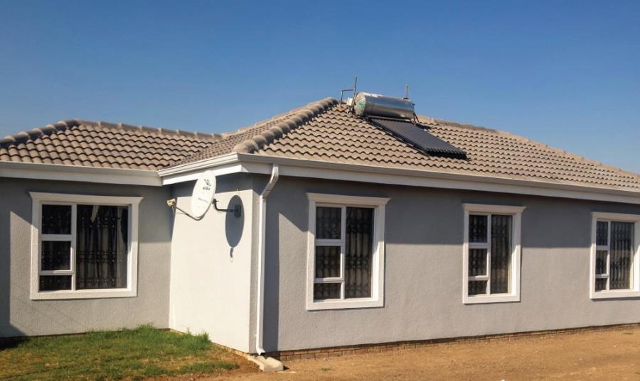 3 Bedroom Property for Sale in Klippoortje Gauteng