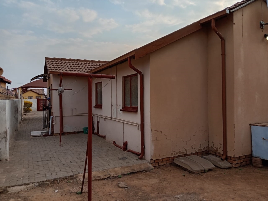 3 Bedroom Property for Sale in Mabopane Unit X Gauteng