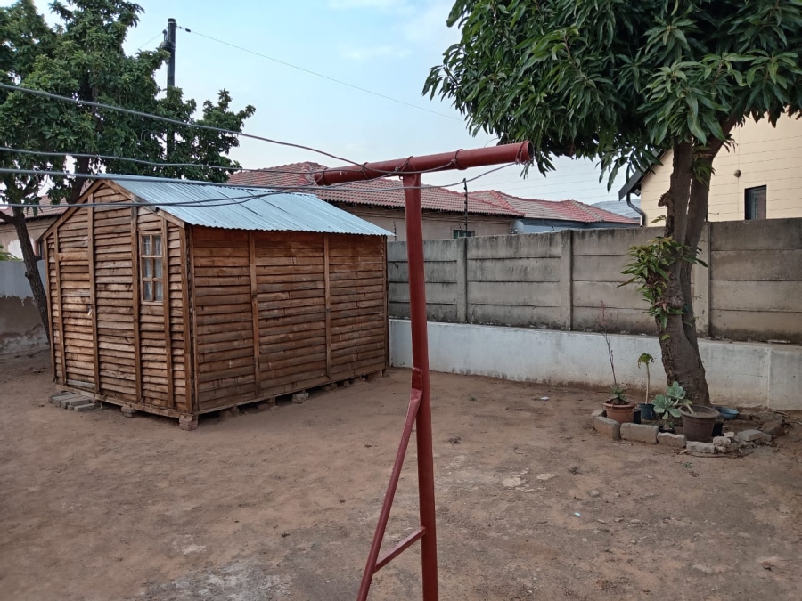 3 Bedroom Property for Sale in Mabopane Unit X Gauteng