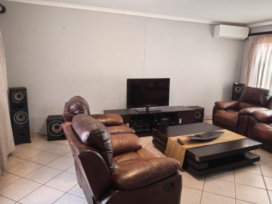 3 Bedroom Property for Sale in Mabopane Unit X Gauteng