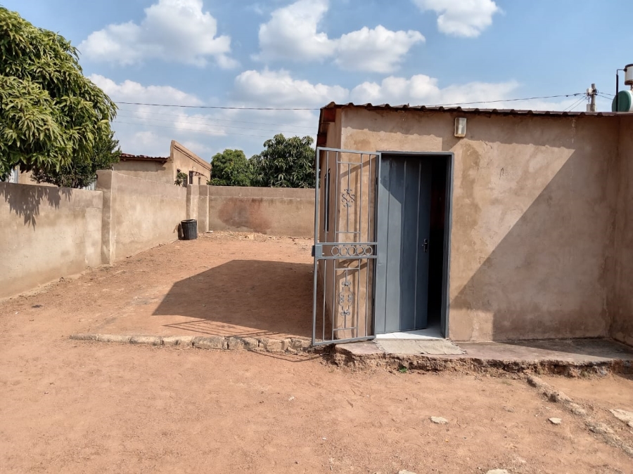 1 Bedroom Property for Sale in Mabopane Gauteng