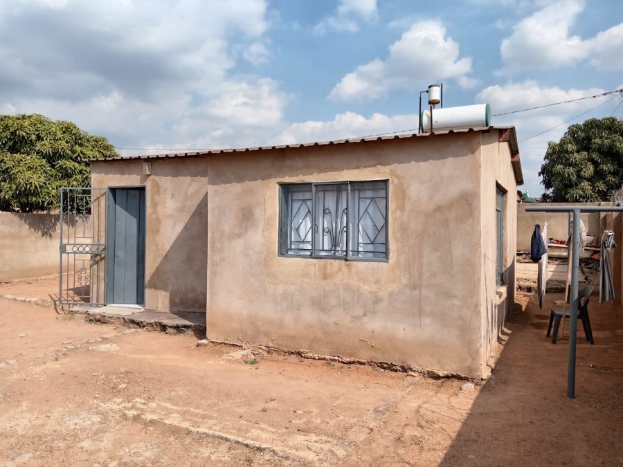 1 Bedroom Property for Sale in Mabopane Gauteng