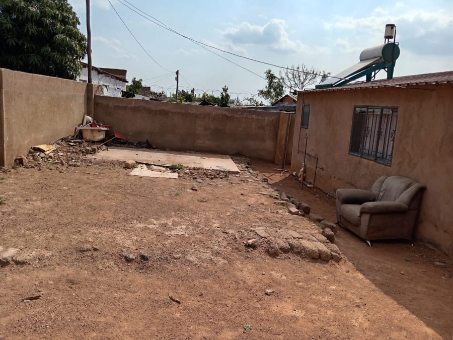 1 Bedroom Property for Sale in Mabopane Gauteng