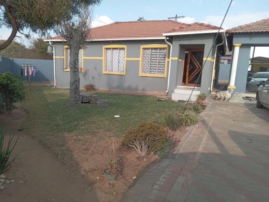 3 Bedroom Property for Sale in Roodepoort Gauteng