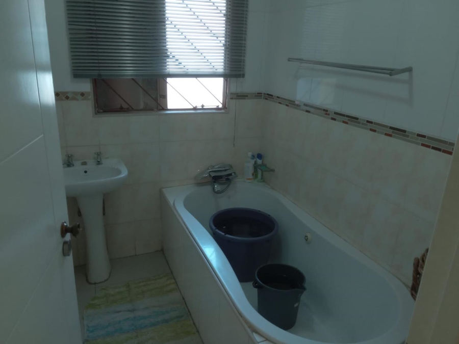 3 Bedroom Property for Sale in Roodepoort Gauteng