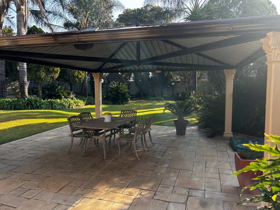 4 Bedroom Property for Sale in Brackenhurst Gauteng