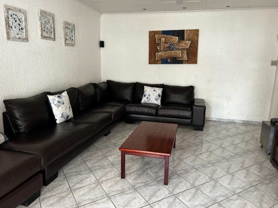 4 Bedroom Property for Sale in Brackenhurst Gauteng