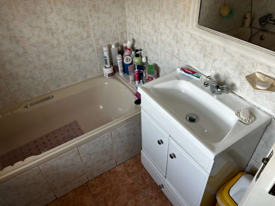 4 Bedroom Property for Sale in Brackenhurst Gauteng