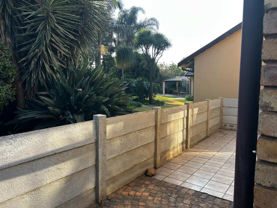 4 Bedroom Property for Sale in Brackenhurst Gauteng
