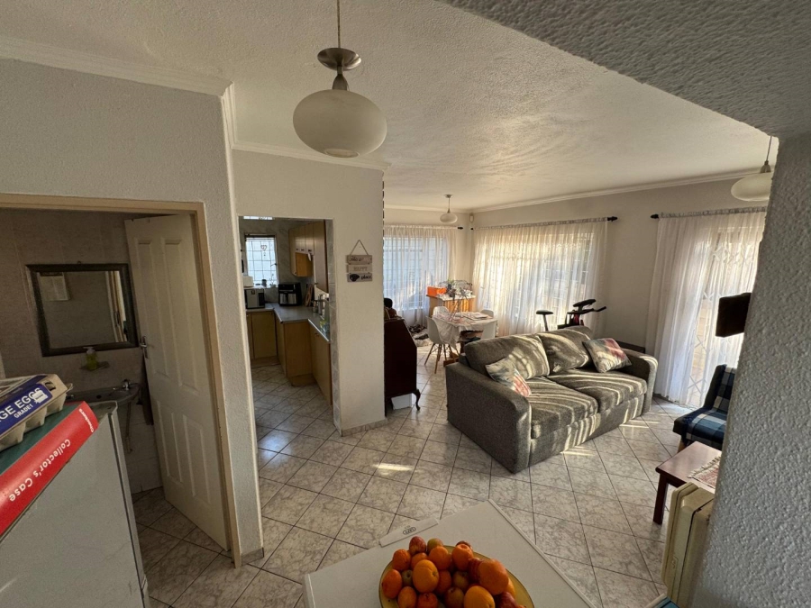 4 Bedroom Property for Sale in Brackenhurst Gauteng