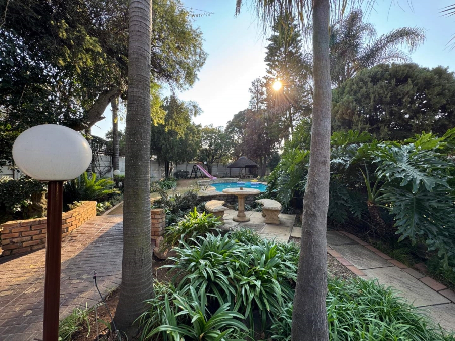4 Bedroom Property for Sale in Brackenhurst Gauteng