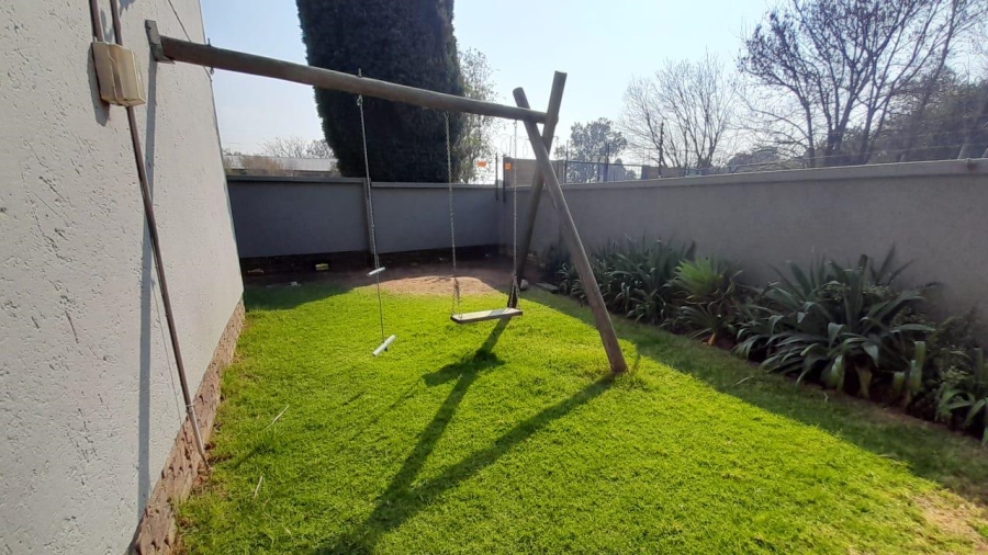 3 Bedroom Property for Sale in Glen Marais Gauteng