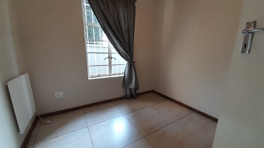 3 Bedroom Property for Sale in Glen Marais Gauteng