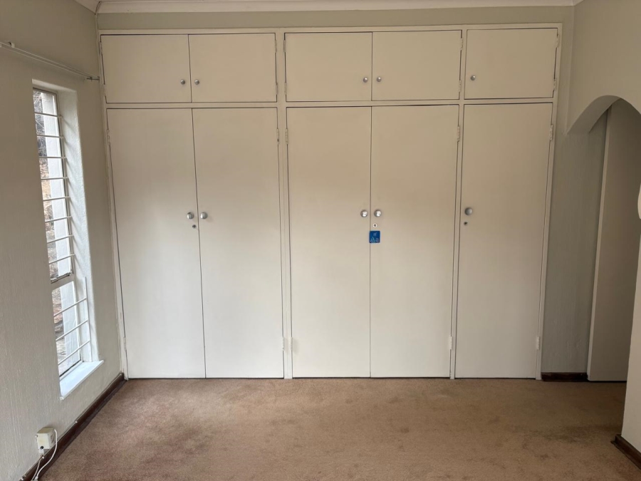 3 Bedroom Property for Sale in Oakdene Gauteng