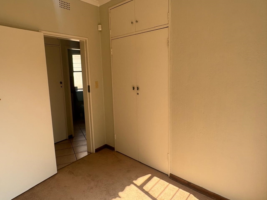 3 Bedroom Property for Sale in Oakdene Gauteng