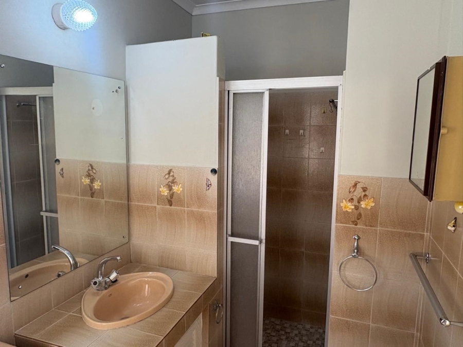 3 Bedroom Property for Sale in Oakdene Gauteng