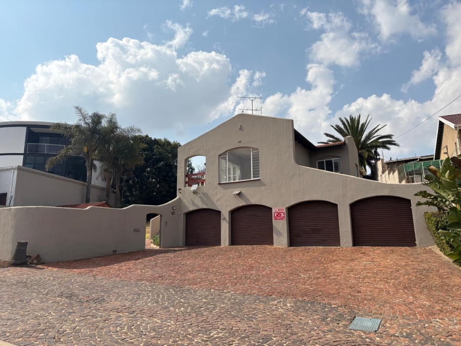 3 Bedroom Property for Sale in Oakdene Gauteng