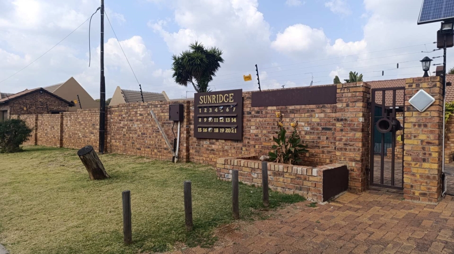 2 Bedroom Property for Sale in Terenure Gauteng