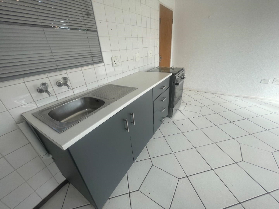 1 Bedroom Property for Sale in Terenure Gauteng