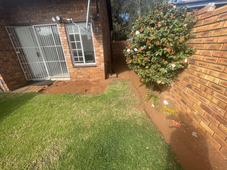 1 Bedroom Property for Sale in Terenure Gauteng